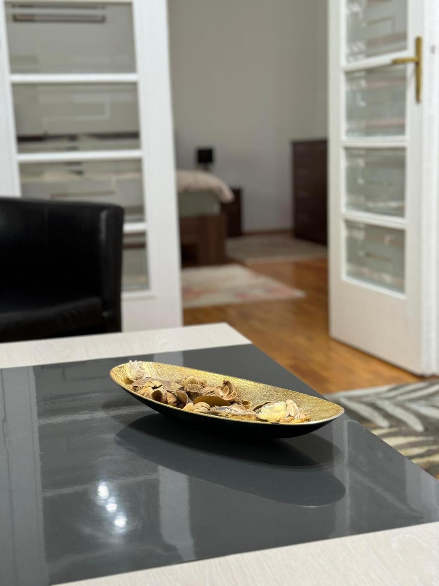 Apartament Victoria Timisoara Ngoại thất bức ảnh